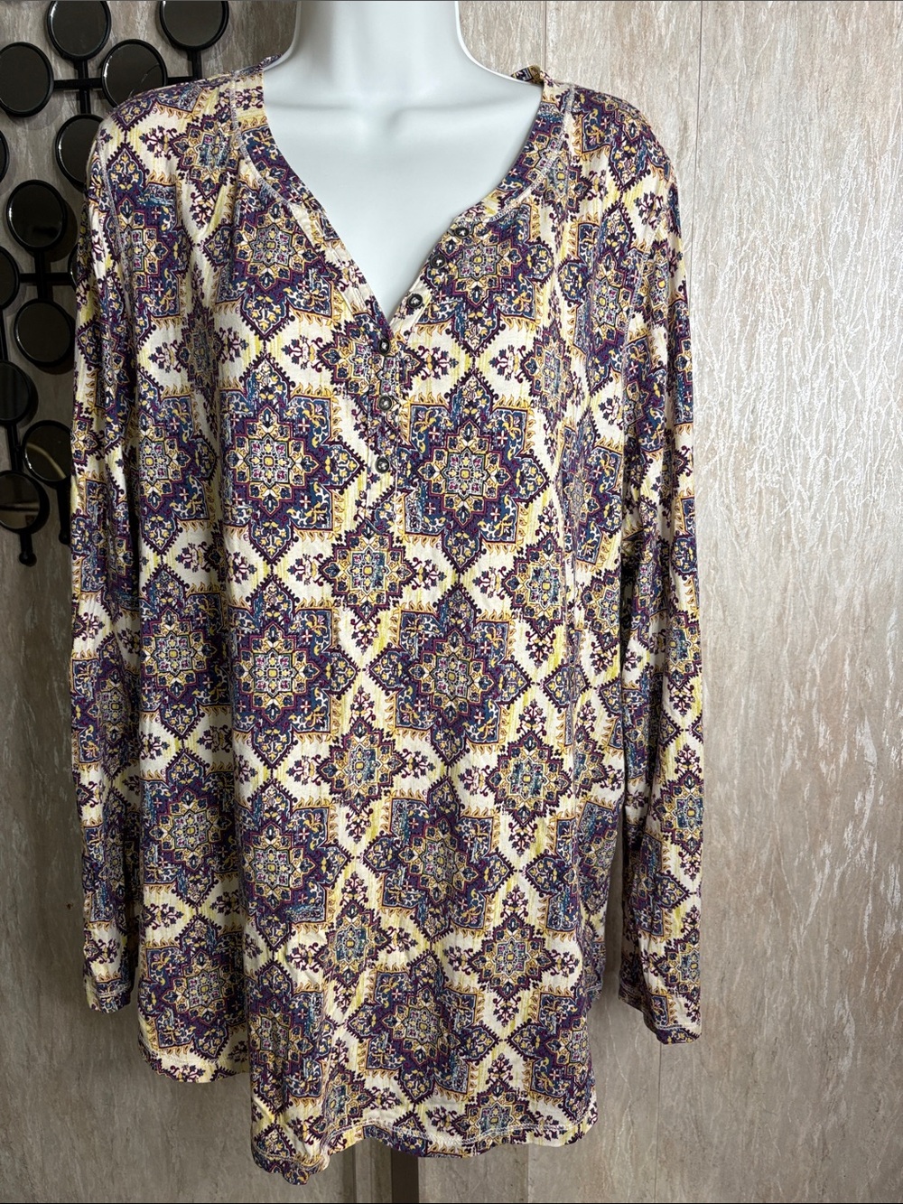 Relativity Brown Graphic Blouse with Relaxed Fit and Mandarin Collar